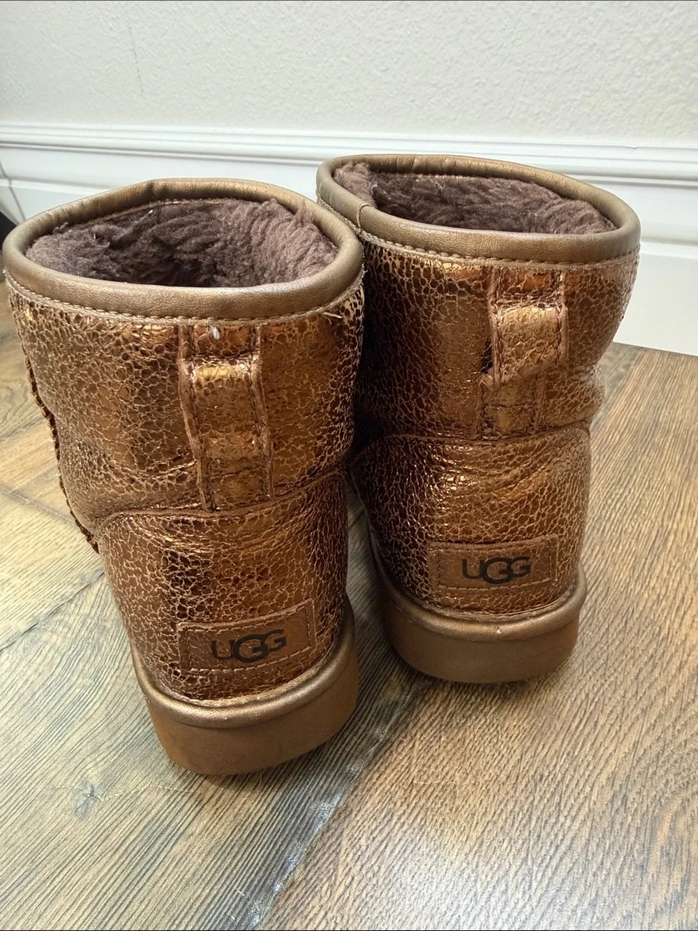 UGG shiny metallic